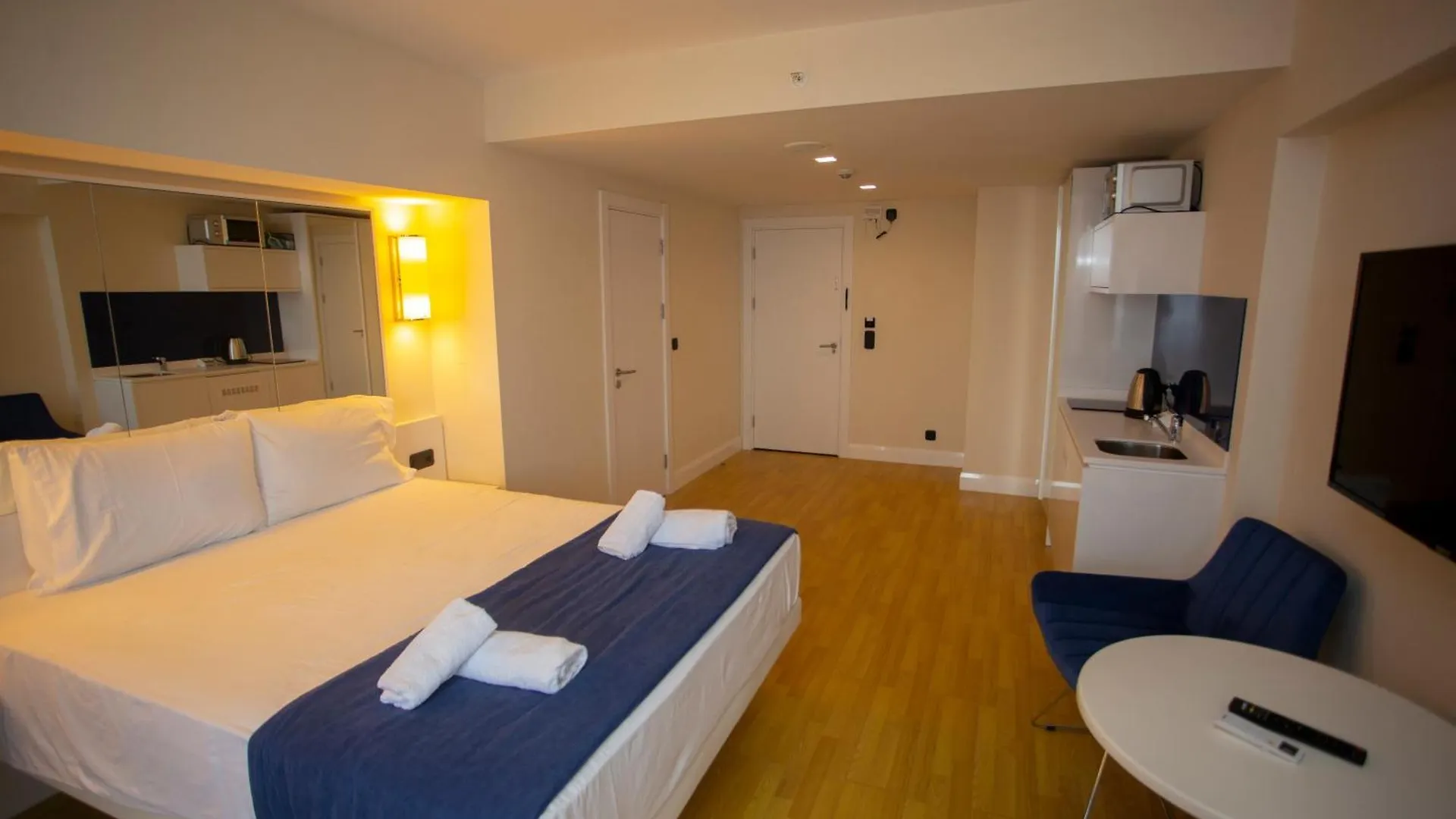 Luxsor & Gorgeous Sea Vlews Apartment Batumi