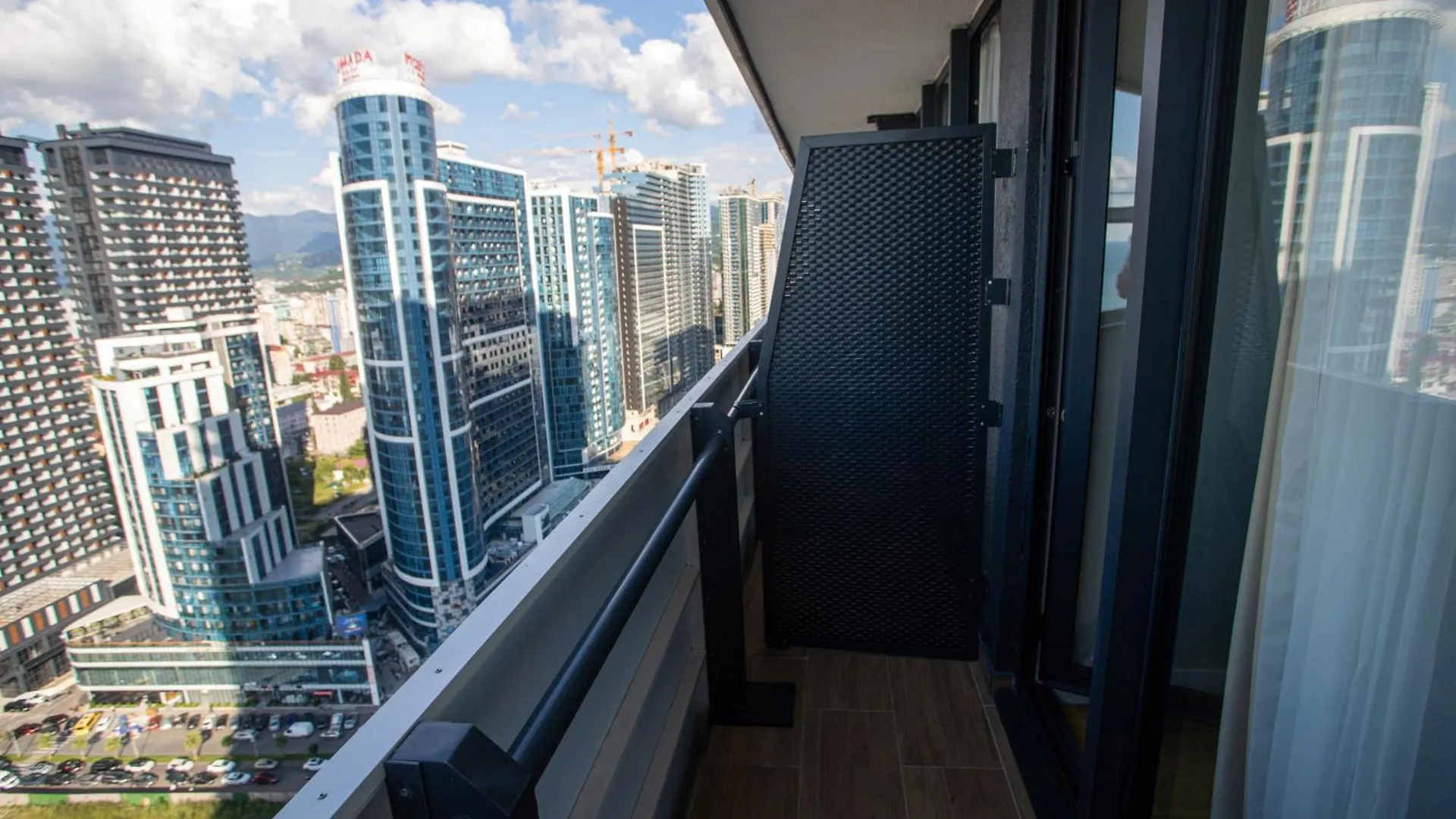 Luxsor & Gorgeous Sea Vlews Apartment Batumi Georgia