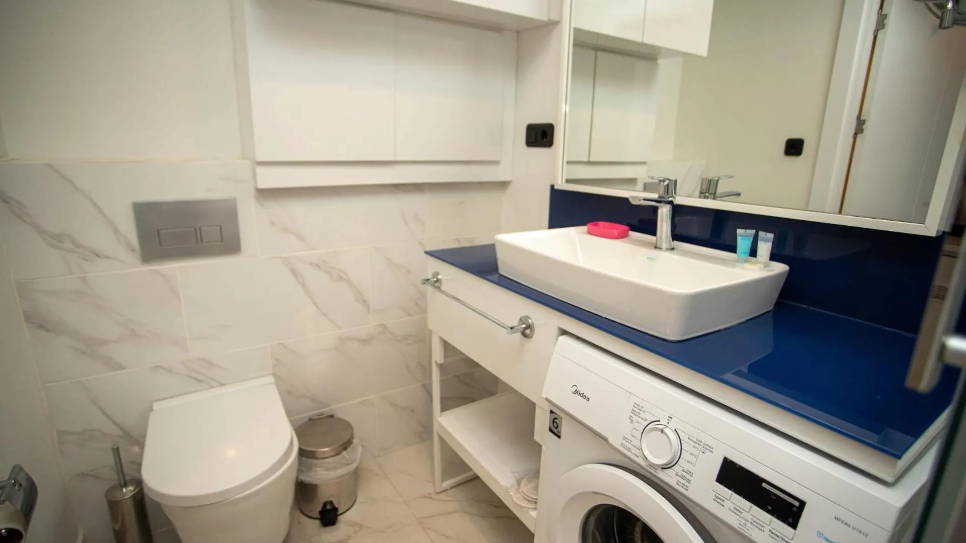 Luxsor & Gorgeous Sea Vlews Apartment Batumi Georgia