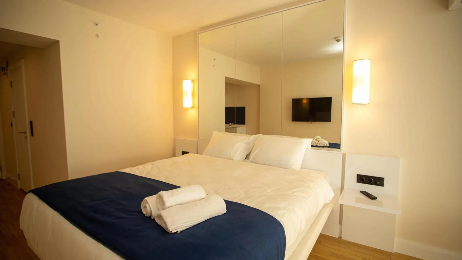 Luxsor & Gorgeous Sea Vlews Apartment Batumi